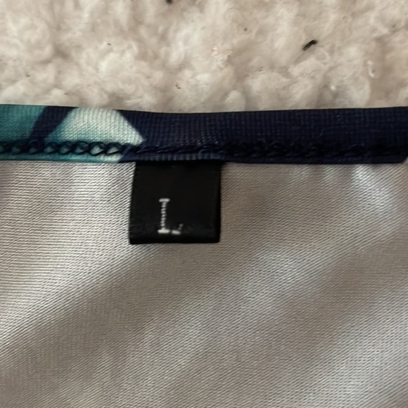 ROMPER Size Large - Picture 8 of 9